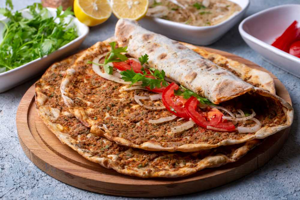 lahmacun tarifi tavada
