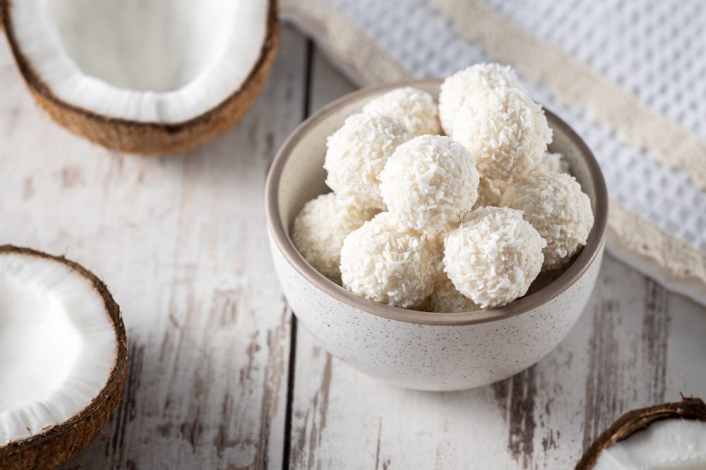 Hindistan cevizli toplar